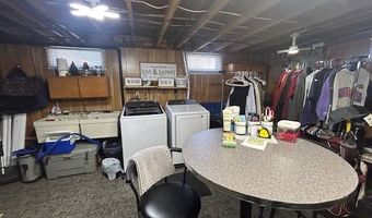 221 1st E St, Bottineau, ND 58318