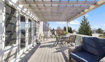 109 Umiak Ave, Jamestown, RI 02835