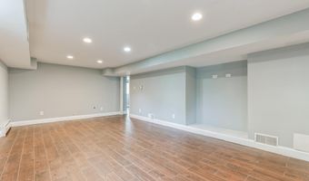 1316 S BUCHANAN St, Arlington, VA 22204