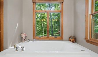 1311 Duke Rd, Augusta, MO 63332