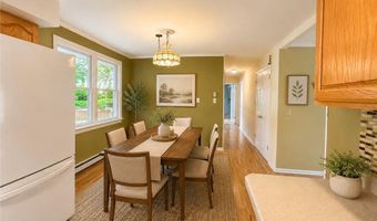 32 W Sylvan Dr, Allen, PA 18067