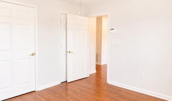 135 Pine Grove Ave, Biloxi, MS 39531