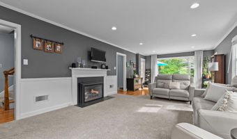 280 RIVER Dr, Appleton, WI 54915