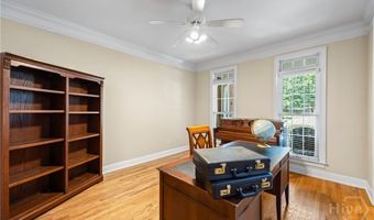 1050 Chestnut Glen Dr, Athens, GA 30606