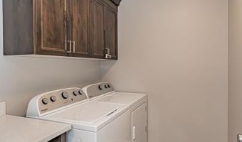 1038 Villa Vista Ln, Ammon, ID 83406