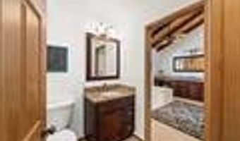 1444 W Kuiaha, Haiku, HI 96708
