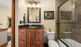 200 Falls Creek Dr, Bellvue, CO 80512