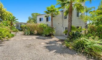 210 N Stage Coach Ln, Fallbrook, CA 92028