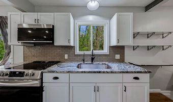 16251 River St NE, Alliance, OH 44601