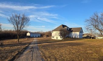 21306 Lawrence 2074, Ash Grove, MO 65604