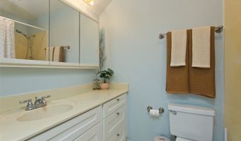 1111 Akipohe St 13B, Kailua, HI 96734