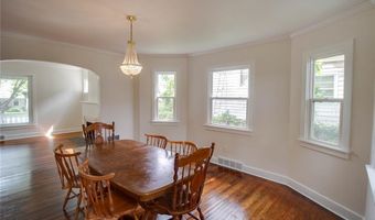 205 E 12th St, Alton, IL 62002