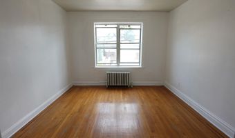 573 AVENUE E 6, Bayonne, NJ 07002