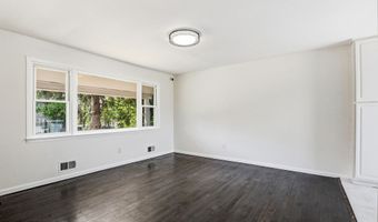 816 Berkeley Ave, Beachwood, NJ 08722