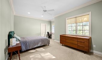 85 Galileo Dr, Amherst, NY 14221