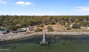 620 Seashore Dr, Atlantic, NC 28511