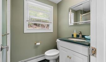 24 Jubilee Cir, Aberdeen, NJ 07747