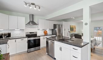 421 KNOTTWOOD Ct, Arnold, MD 21012