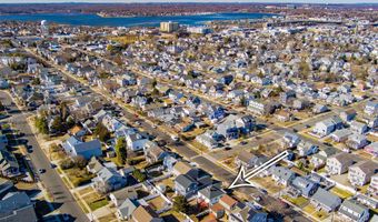 321 16th Ave, Belmar, NJ 07719