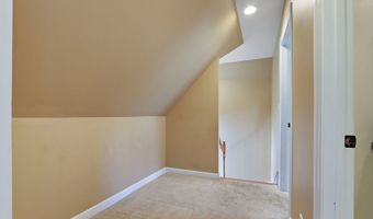 40431 N Fairview St, Antioch, IL 60002