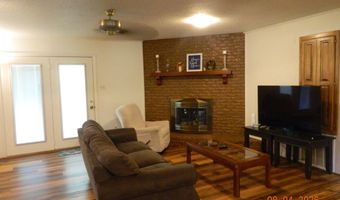 121 Leewood Dr, Arkadelphia, AR 71923