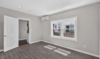 46 E 44TH St, Bayonne, NJ 07002