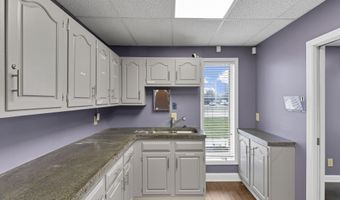 1918 Bethel Rd, Columbus, OH 43220