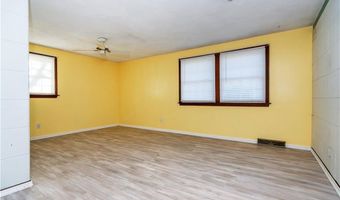 38 Greenwood Rd, North Kingstown, RI 02852