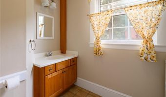 85 Church Dr, Cheshire, CT 06410