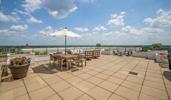77 S Evergreen Ave 1103, Arlington Heights, IL 60005
