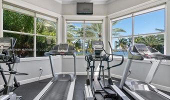 3125 NE 184th St 1305, Aventura, FL 33160