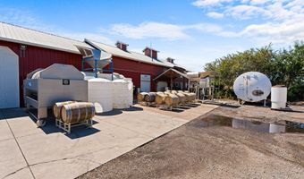 21338 OAK Ln, Aurora, OR 97002