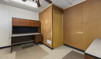 27 W530 High Lake Ave, Winfield, IL 60190