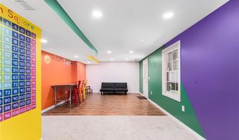 7 Cathedral Ct, Cumberland, RI 02864