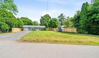 28 Paige Dr, Coventry, RI 02816