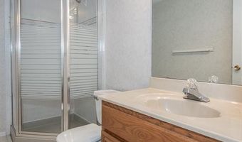 925 Westrun Dr, Ballwin, MO 63021