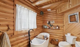 8484 N Rollin Hwy, Addison, MI 49220