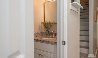 4 FRANKLIN Sq, Berlin, MD 21811