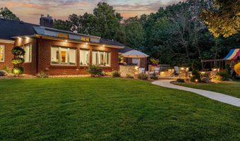 301 22nd St NW, Austin, MN 55912
