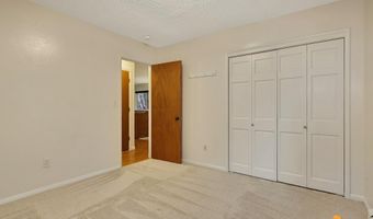 1741 Skilak Cir, Anchorage, AK 99504