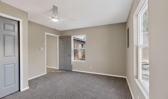 1135 Lillie Dr, Bosque Farms, NM 87068