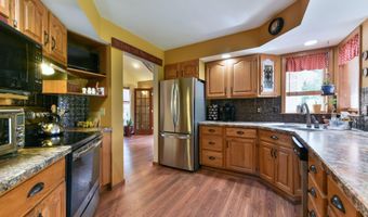 625 McKay Rd, Amsterdam, NY 12010