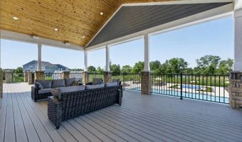 1895 S Shore Cv, Antioch, IL 60002