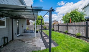 3523 COLLEGE Loop, Albany, OR 97322