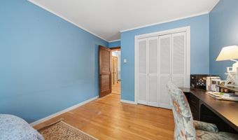 4 Clark Island Rd, Amherst, NH 03031