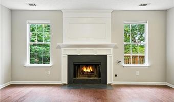 1506 Shadow Ridge Cir, Woodstock, GA 30189