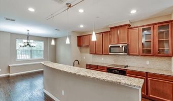 3912 Amberwood Dr, Addison, TX 75001