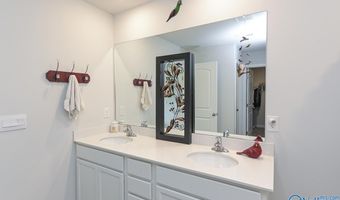 124 Ozy Dr, Athens, AL 35613