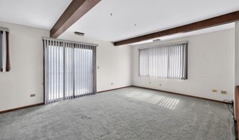 725 7th Ave, Addison, IL 60101