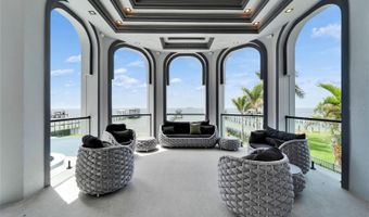 6526 SURFSIDE Blvd, Apollo Beach, FL 33572